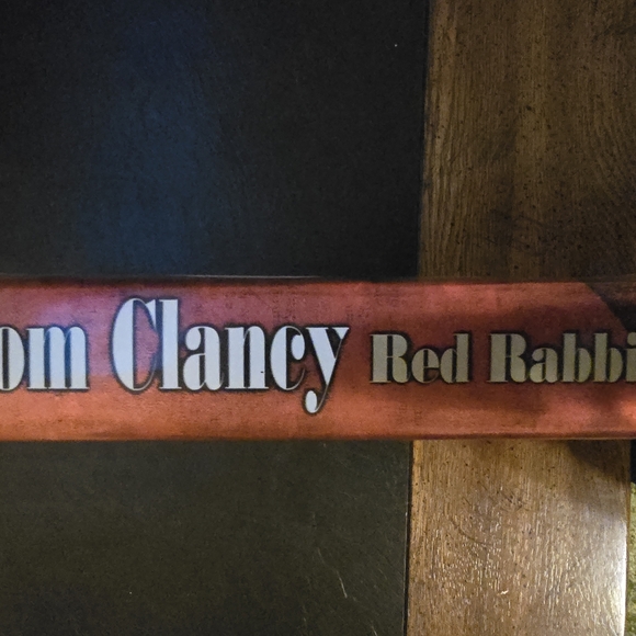 First edition of Red Rabbit by Tom Clancy. A gripping Cold War-era spy thriller - Picture 2 of 4
